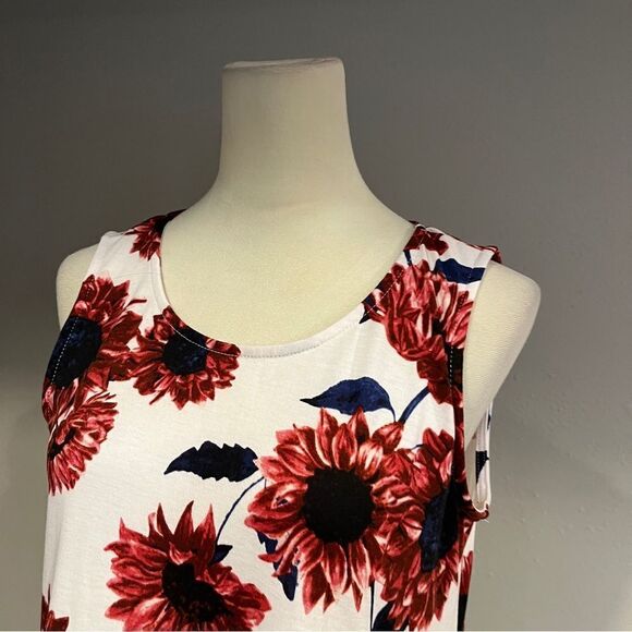 LuLaRoe Floral Sleeveless a-line loose fit top - Picture 2 of 10